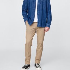 Men's GAP modern khaki in slim fit